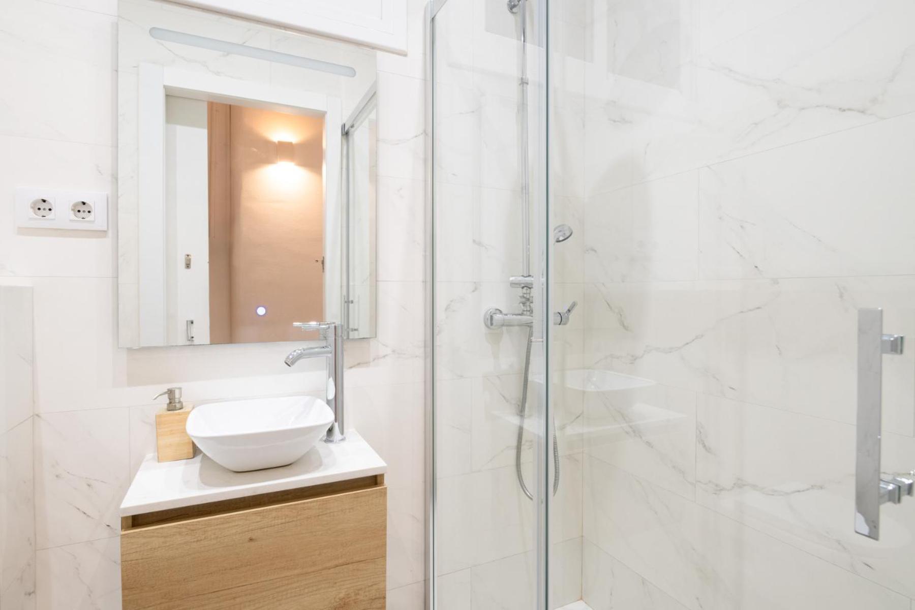 Sagrada Familia Comfy Apartment Барселона Екстериор снимка